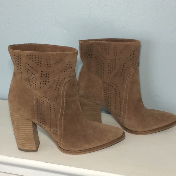 Vince Camuto Bootie - Picture 7 of 7
